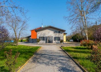 Casa semi indipendente Via Degli Azzarri, Reggio nell'Emilia - foto 1