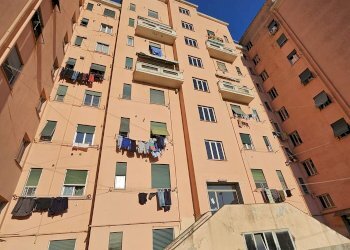 Trilocale Via Sant' ambrogio di fegino, Genova (zona Rivarolo) - foto 1