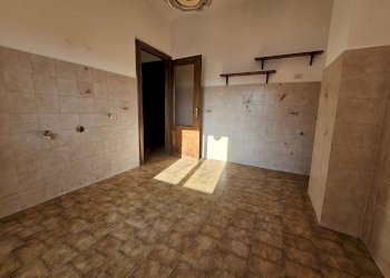 Trilocale Via Sant' ambrogio di fegino, Genova (zona Rivarolo) - foto 5