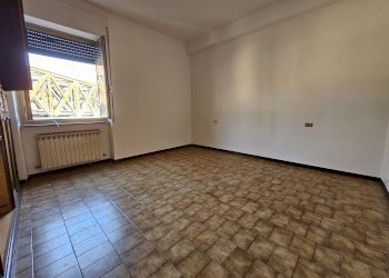 Trilocale Via Sant' ambrogio di fegino, Genova (zona Rivarolo) - foto 11