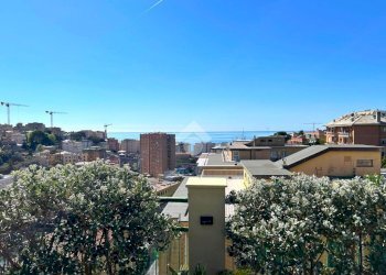 Quadrilocale Via Brigata Salerno, Genova (zona Sturla) - foto 2