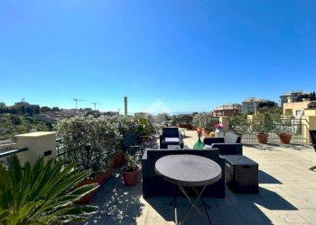 Quadrilocale Via Brigata Salerno, Genova (zona Sturla) - foto 4