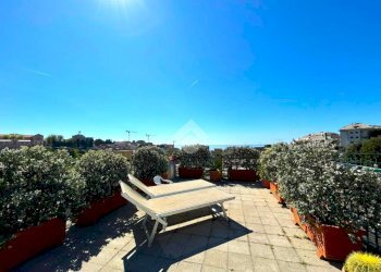 Quadrilocale Via Brigata Salerno, Genova (zona Sturla) - foto 5