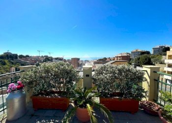 Quadrilocale Via Brigata Salerno, Genova (zona Sturla) - foto 32