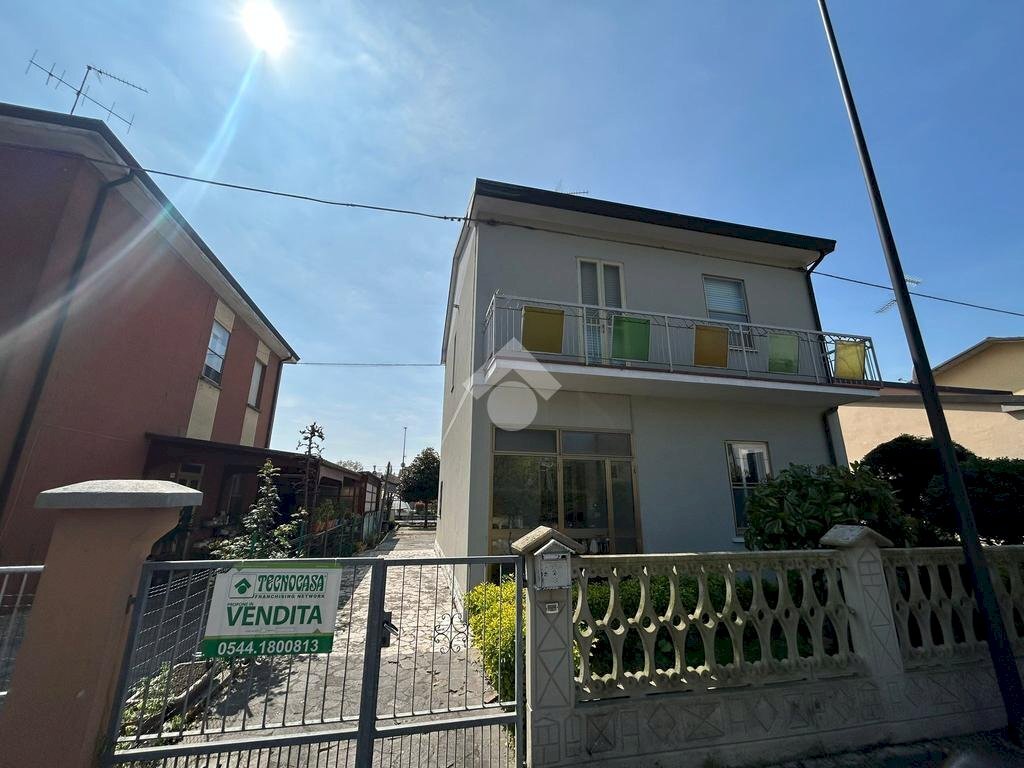 Villa Via Manfredonia, Ravenna (zona Fosso Ghiaia) - foto 2