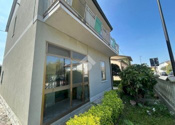 Villa Via Manfredonia, Ravenna (zona Fosso Ghiaia) - foto 4