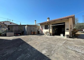 Villa Via Barletta, Ravenna (zona Fosso Ghiaia) - foto 3