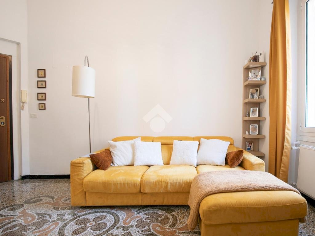 Quadrilocale Via Montaldo, Genova (zona Marassi) - foto 3