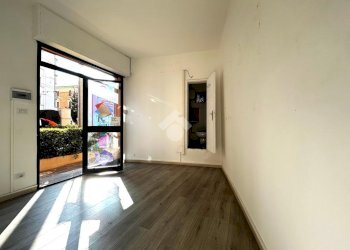 Shop via Andrea Costa, Bologna (neighborhood Costa Saragozza) - photo 6