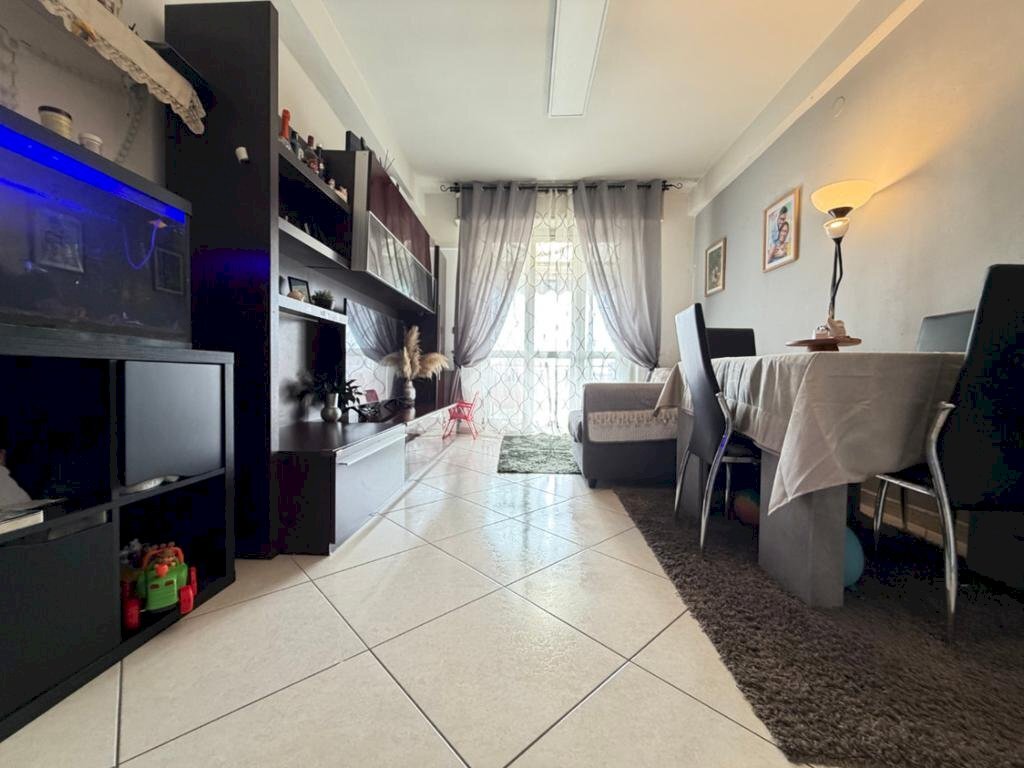 Three-room apartment Via Dante Alighieri, Pessano con Bornago - photo 2