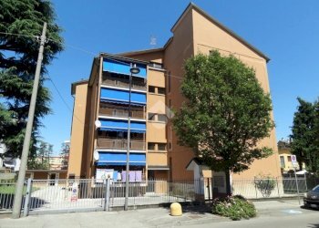 Three-room apartment Via Dante Alighieri, Pessano con Bornago - photo 16