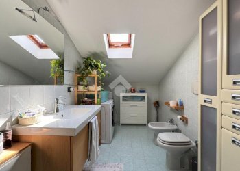 Four-room apartment Via A. Manzoni, Masate - photo 23