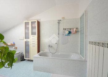 Four-room apartment Via A. Manzoni, Masate - photo 25