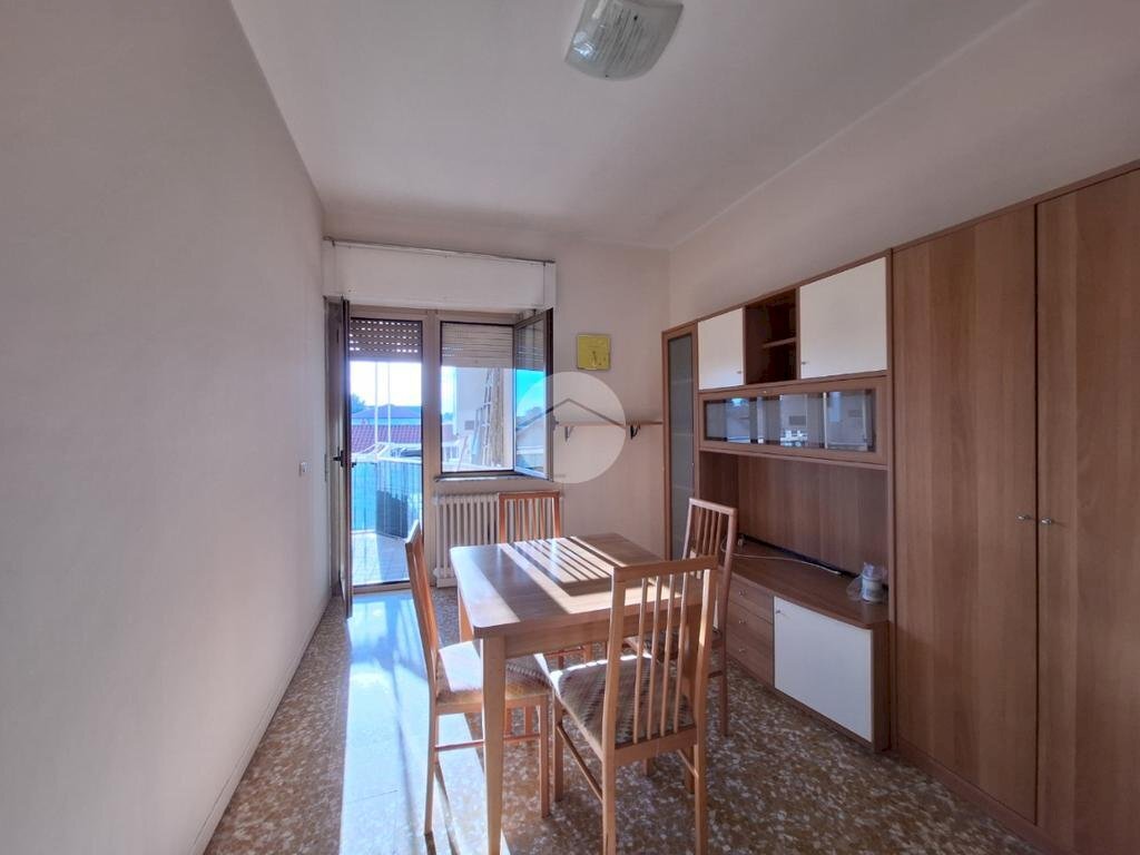 Two-room apartment Via S. Bernardo, Mesero - photo 2