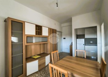 Two-room apartment Via S. Bernardo, Mesero - photo 4