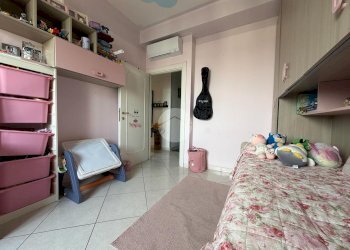 Three-room apartment Via Dante Alighieri, Pessano con Bornago - photo 13