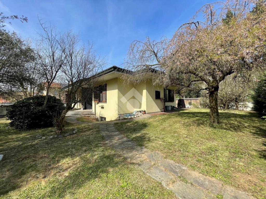 Villa Viale dei Tigli, Busto Garolfo - foto 2