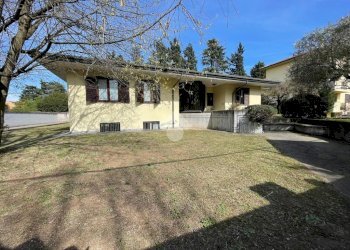 Villa Viale dei Tigli, Busto Garolfo - foto 1