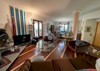 Villa Viale dei Tigli, Busto Garolfo - foto 13