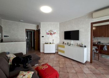 Three-room apartment Via Della Filanda, Sedriano - photo 2