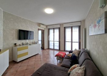Three-room apartment Via Della Filanda, Sedriano - photo 3