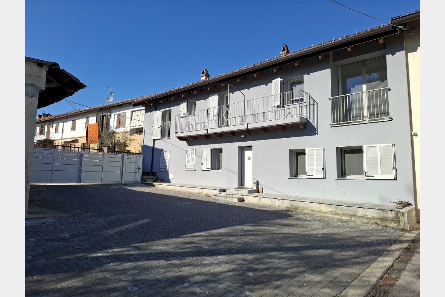 Semi-detached house Asti - photo 1