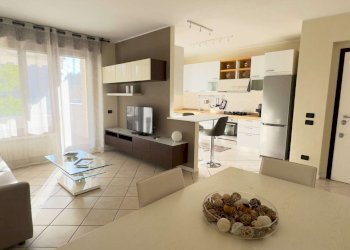 Three-room apartment Vimercate - photo 3