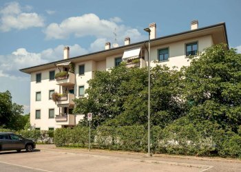 Three-room apartment Vimercate - photo 16