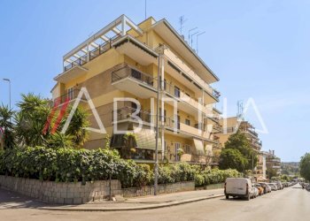 Appartamento Via Antonio Fogazzaro, Roma - foto 1