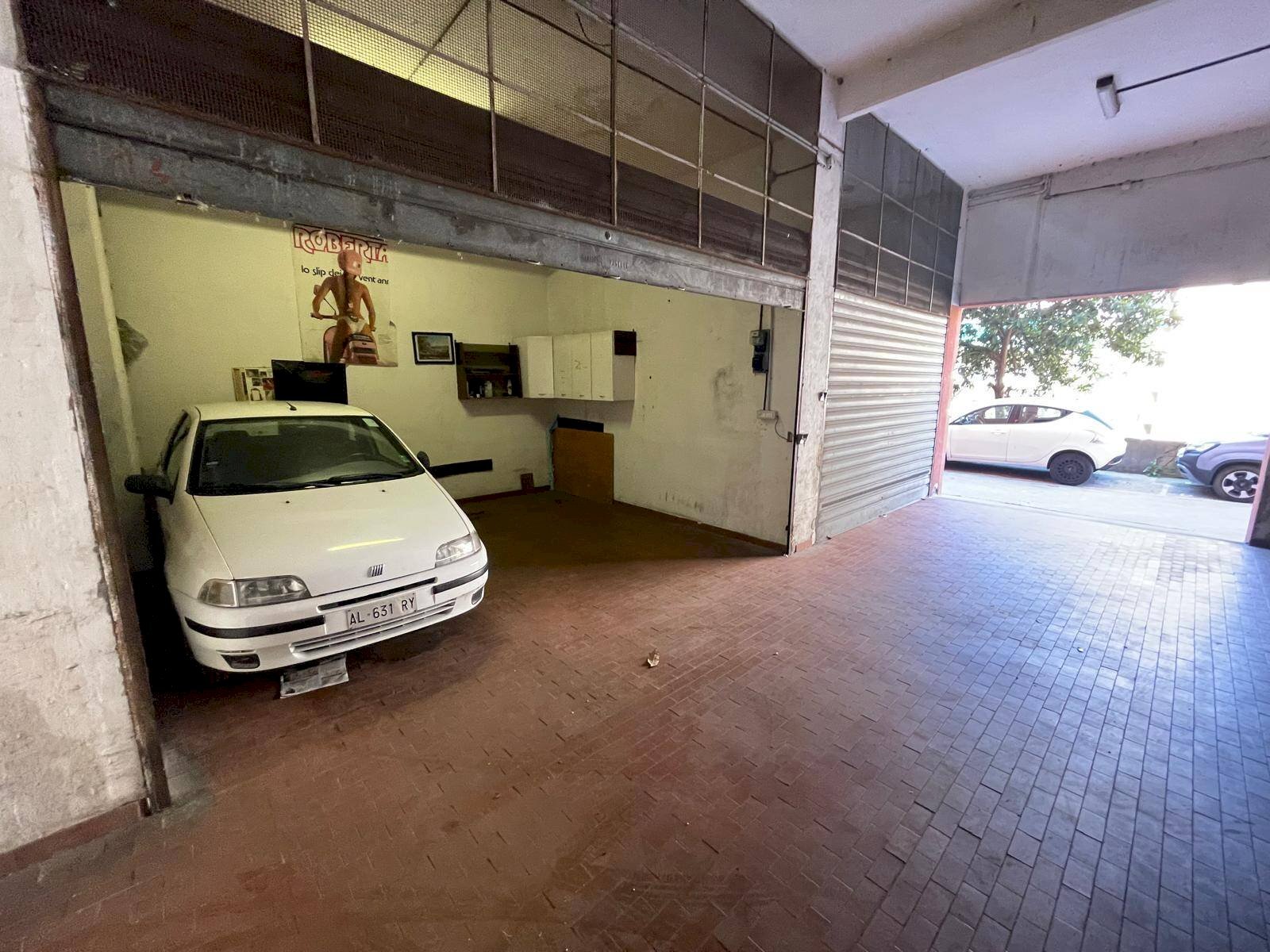 Foto 3 - Box Via Giacomo Biga
 
24 R, Genova - foto 3