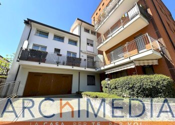 Foto 1 - Three-room apartment VIA CANOVA, Varese - photo 1