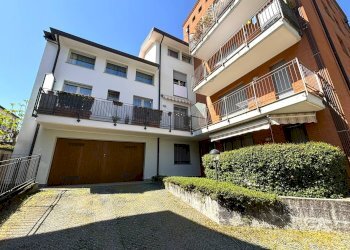 Foto 2 - Three-room apartment VIA CANOVA, Varese - photo 2