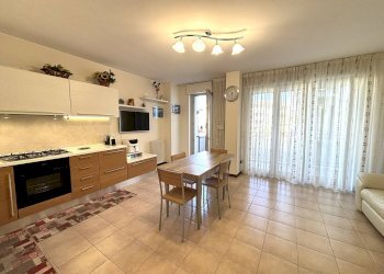 Foto 2 - One-room apartment VIA CANOVA, Varese - photo 2