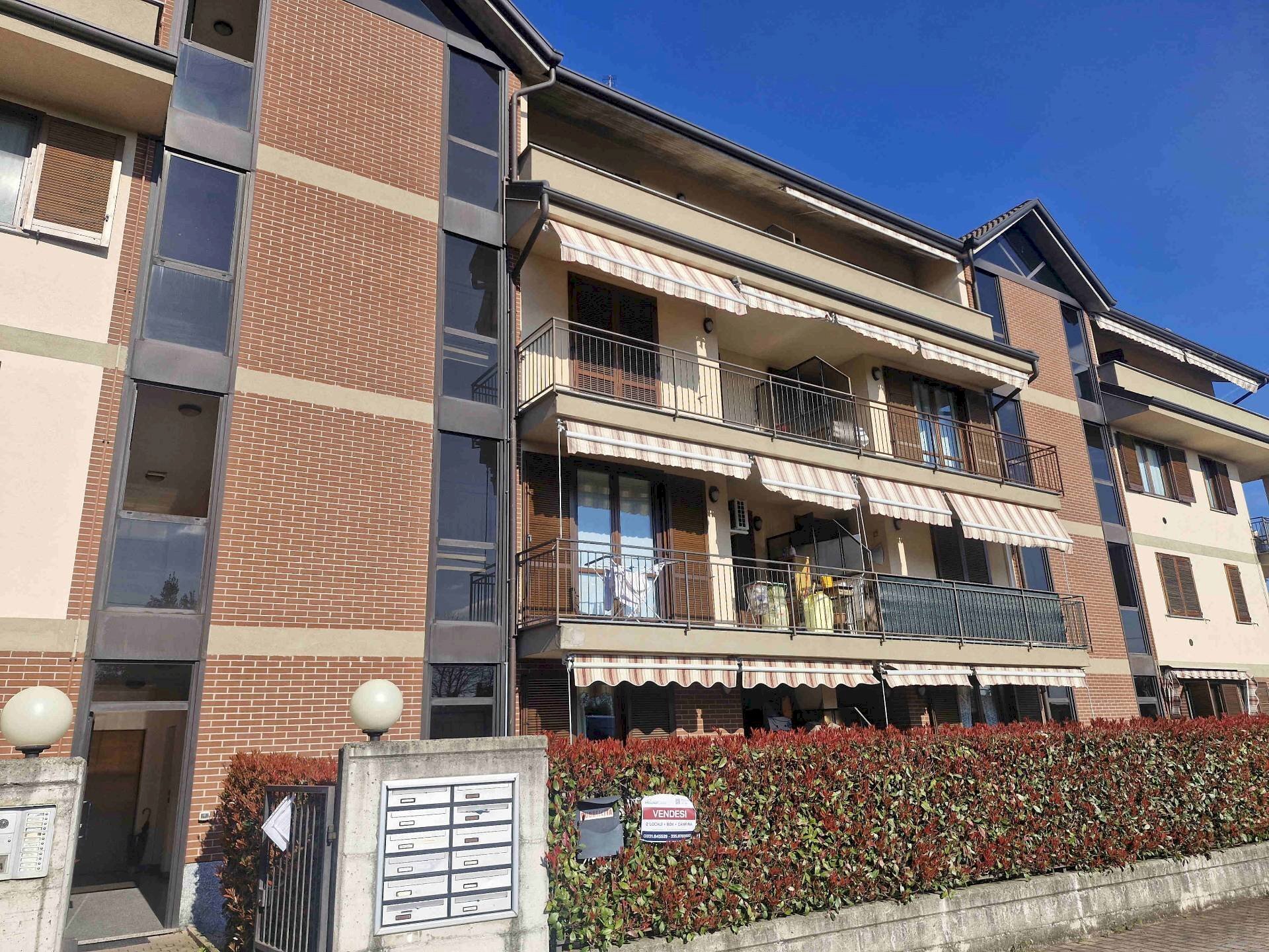 Foto 1 - Trilocale VIA PINDEMONTE, Tradate - foto 1