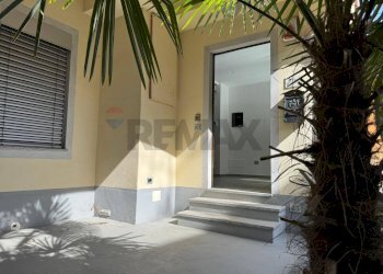 Edificio all\'aperto - One-room apartment VIA BUZZI LEONE
 
26, Viggiù - photo 1