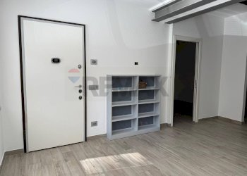 Stanza vuota - One-room apartment VIA BUZZI LEONE
 
26, Viggiù - photo 2