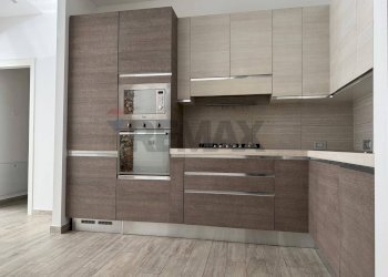 Cucina - One-room apartment VIA BUZZI LEONE
 
26, Viggiù - photo 7