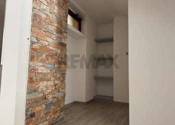 Stanza vuota - One-room apartment VIA BUZZI LEONE
 
26, Viggiù - photo 13