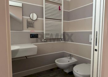 Bagno - One-room apartment VIA BUZZI LEONE
 
26, Viggiù - photo 16