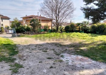 Giardino - Terreno edificabile Asilo
 
5, Gavirate - foto 7