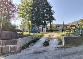 Giardino - Terreno edificabile Asilo
 
5, Gavirate - foto 10