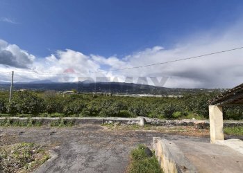 Vista delle montagne - Terreno agricolo Contrada Vignagrande
 
34, Fiumefreddo di Sicilia - foto 13