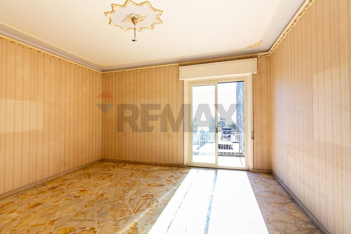 Stanza vuota - Trilocale Via Piemonte
 
39, Acireale - foto 1