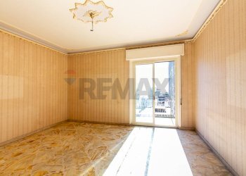 Stanza vuota - Trilocale Via Piemonte
 
39, Acireale - foto 1