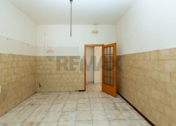 Stanza vuota - Trilocale Via Piemonte
 
39, Acireale - foto 5