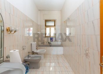 Bagno - Trilocale Via Piemonte
 
39, Acireale - foto 6