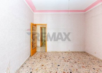 Stanza vuota - Trilocale Via Piemonte
 
39, Acireale - foto 10