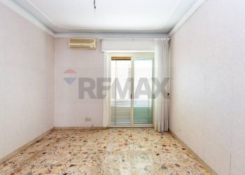 Stanza vuota - Trilocale Via Piemonte
 
39, Acireale - foto 12