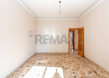 Stanza vuota - Trilocale Via Piemonte
 
39, Acireale - foto 14