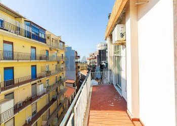 Balcone - Trilocale Via Piemonte
 
39, Acireale - foto 16